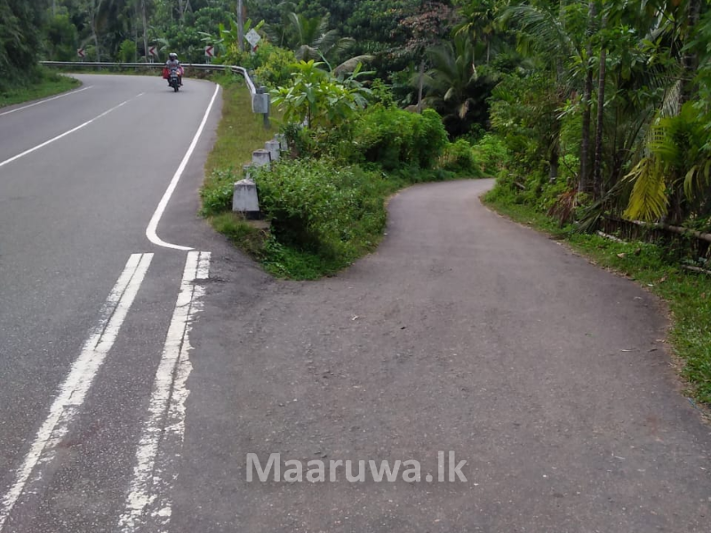Located in Morawaka, Neluwa Road, Kodikaragoda land for sale Neluwa, Galle Sri Lanka's only