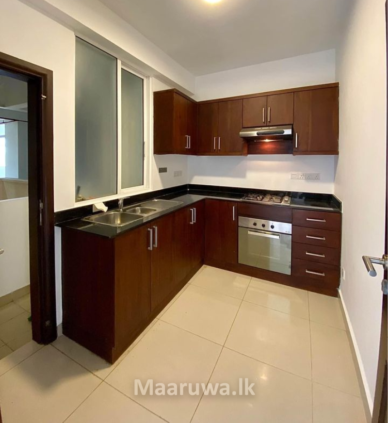 Apartment For Sale At Bambalapitiya(Colombo 4) • 830 Sq.Ft Colombo 04