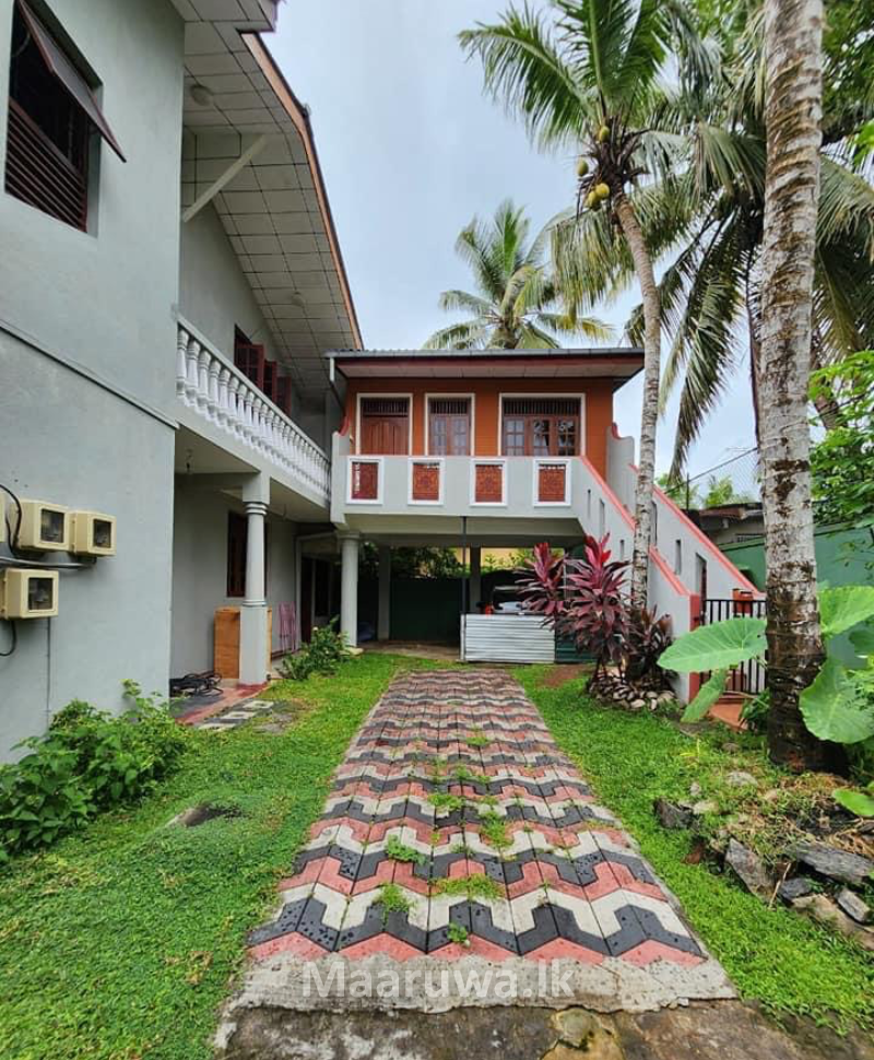 House with 5 Separate Apartments At maharagama Maharagama, Colombo